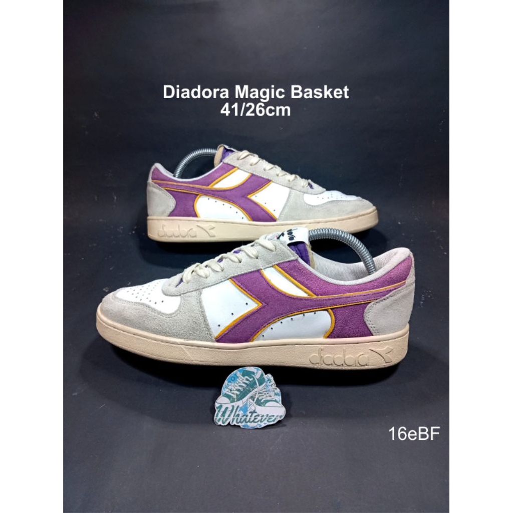 Sepatu second diadora