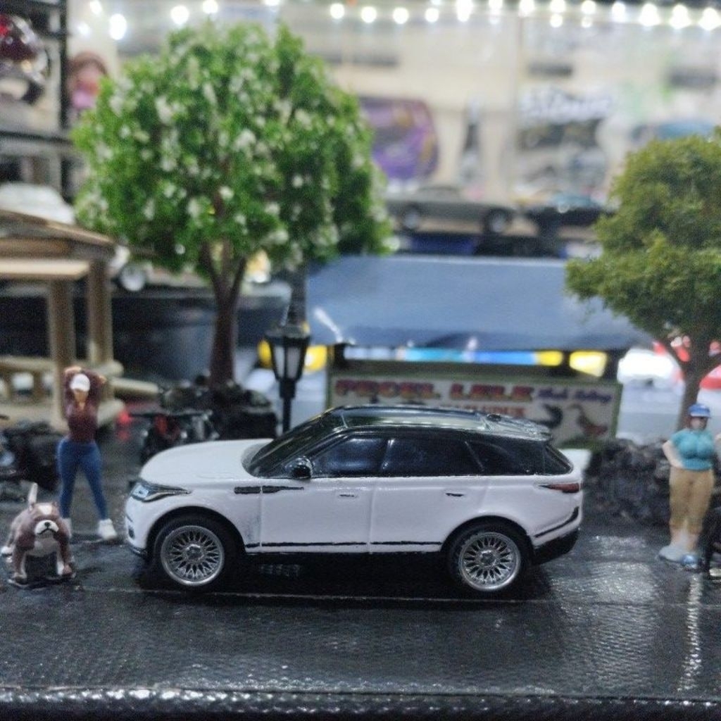 HOT WHEELS RNAGE ROVER VELAR CUSTOM CAT+SWAB BAN KARET
