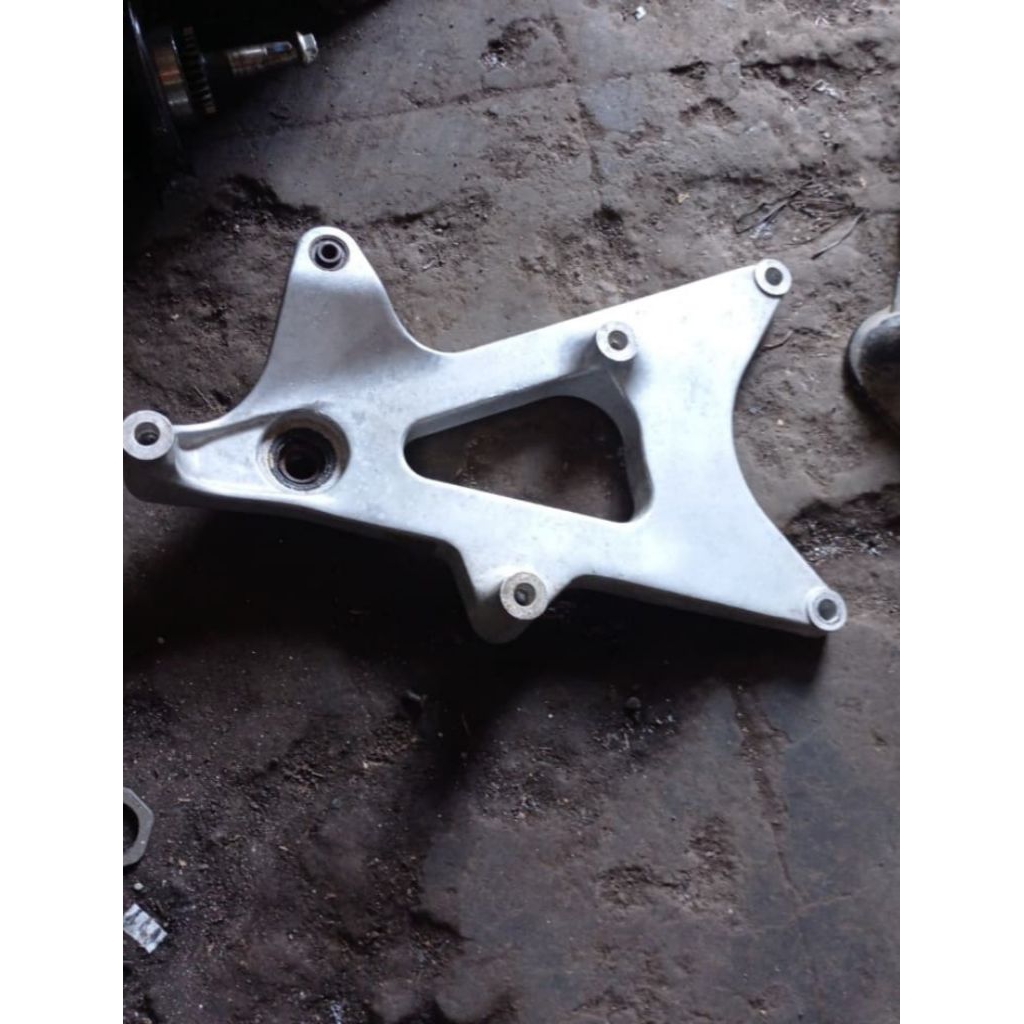 arm dudukan knalpot pcx 125 cbu original copotan motor