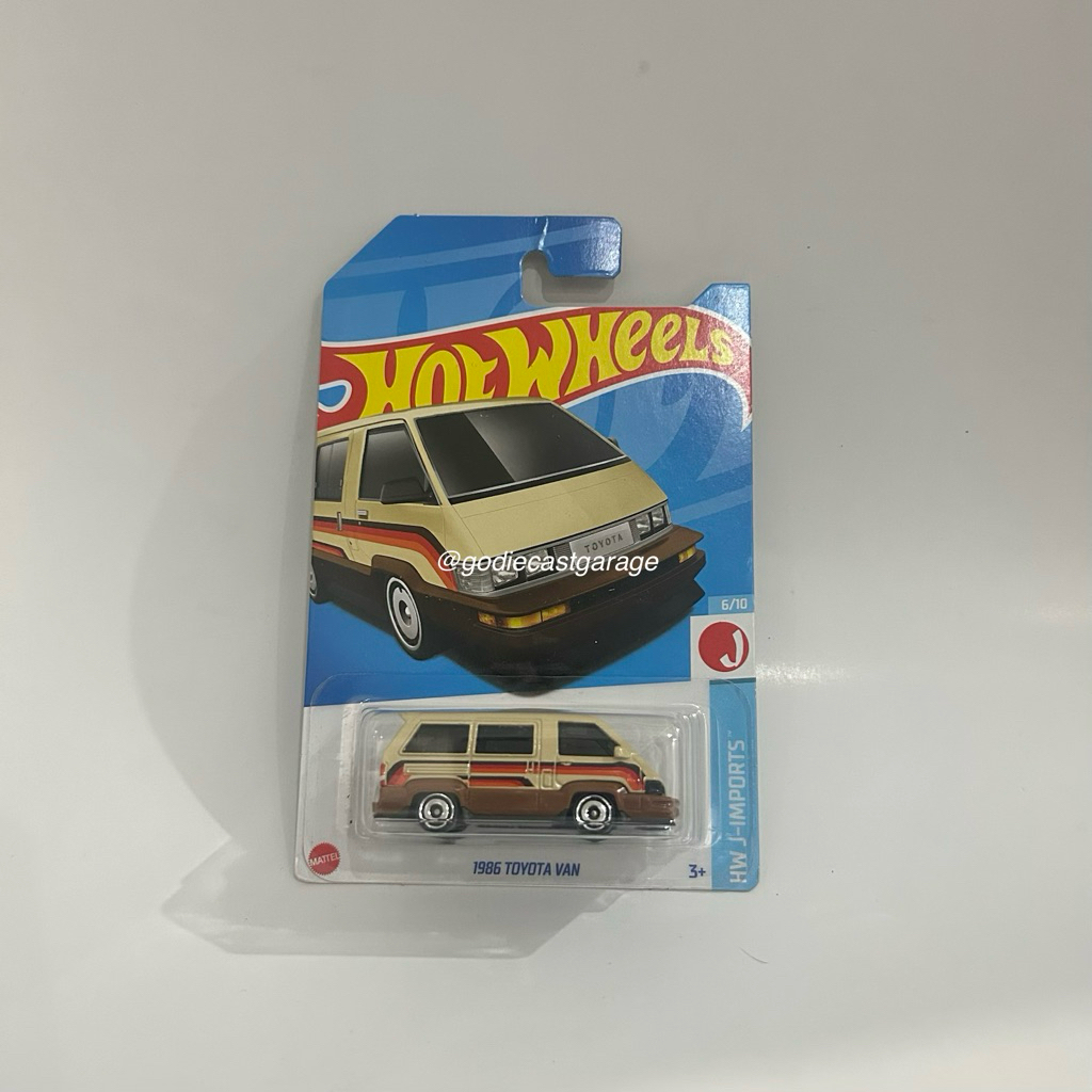 Hot Wheels 1986 Toyota Van (Crem)