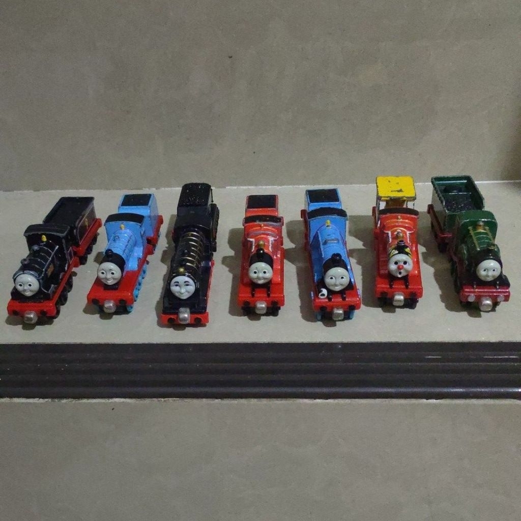 Thomas and Friends take and play loco n tender