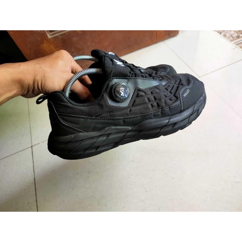 Sepatu Outdoor Millet BOA system sz 42,6 (2nd)