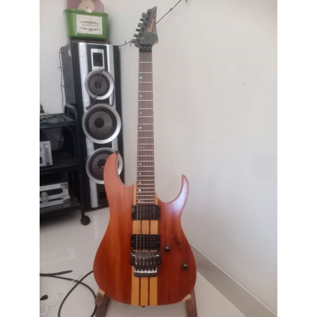 gitar  ibanes RG series