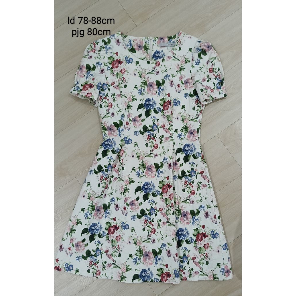 pl dress bunga