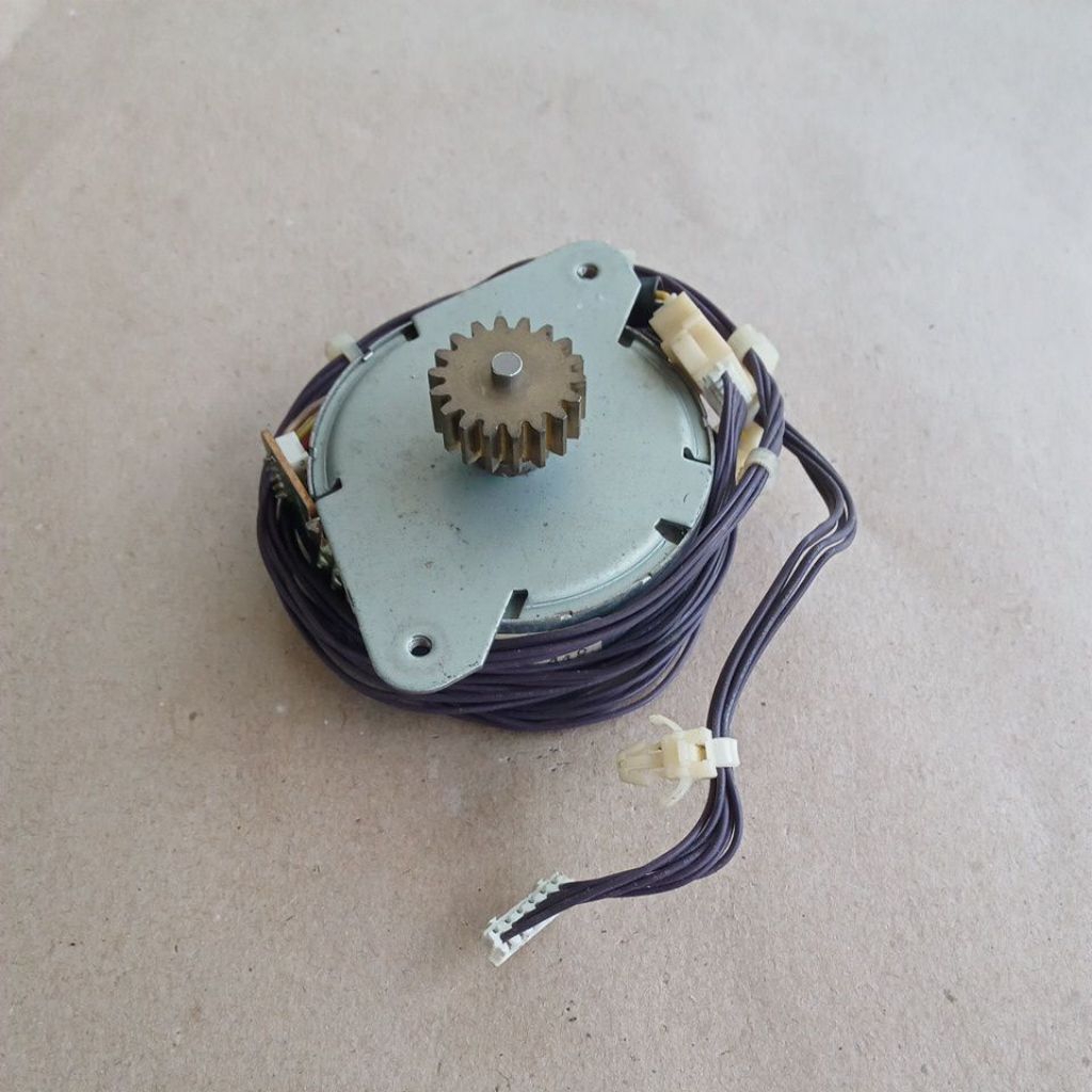 motor stepper mitsumi