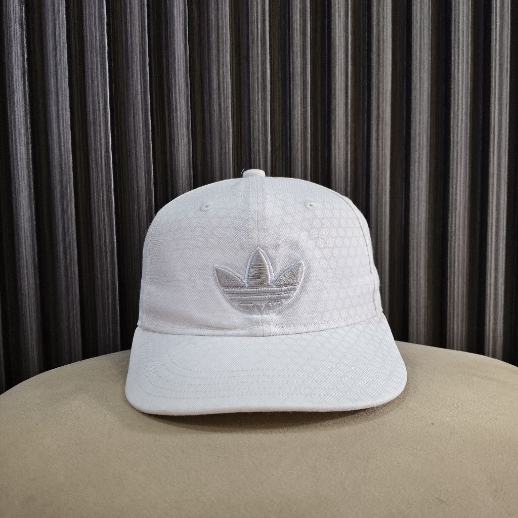 Topi Adidas Trefoil Putih