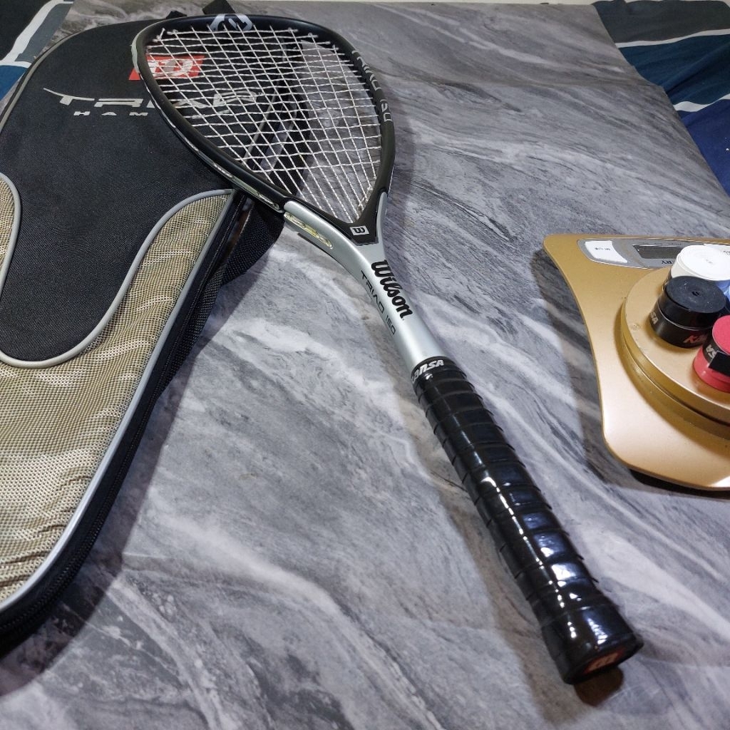 RAKET SQUASH WILSON TRIAD HAMMER 150 BEKAS MASIH BAGUS
