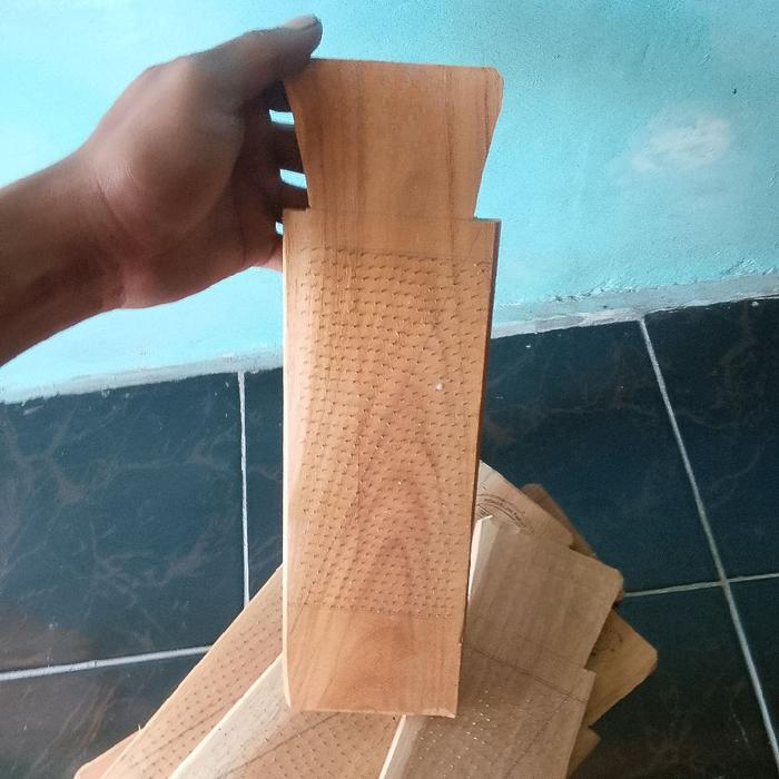 Parut Parutan Kelapa Manual / Parut Singkong Tradisional Bahan Kayu