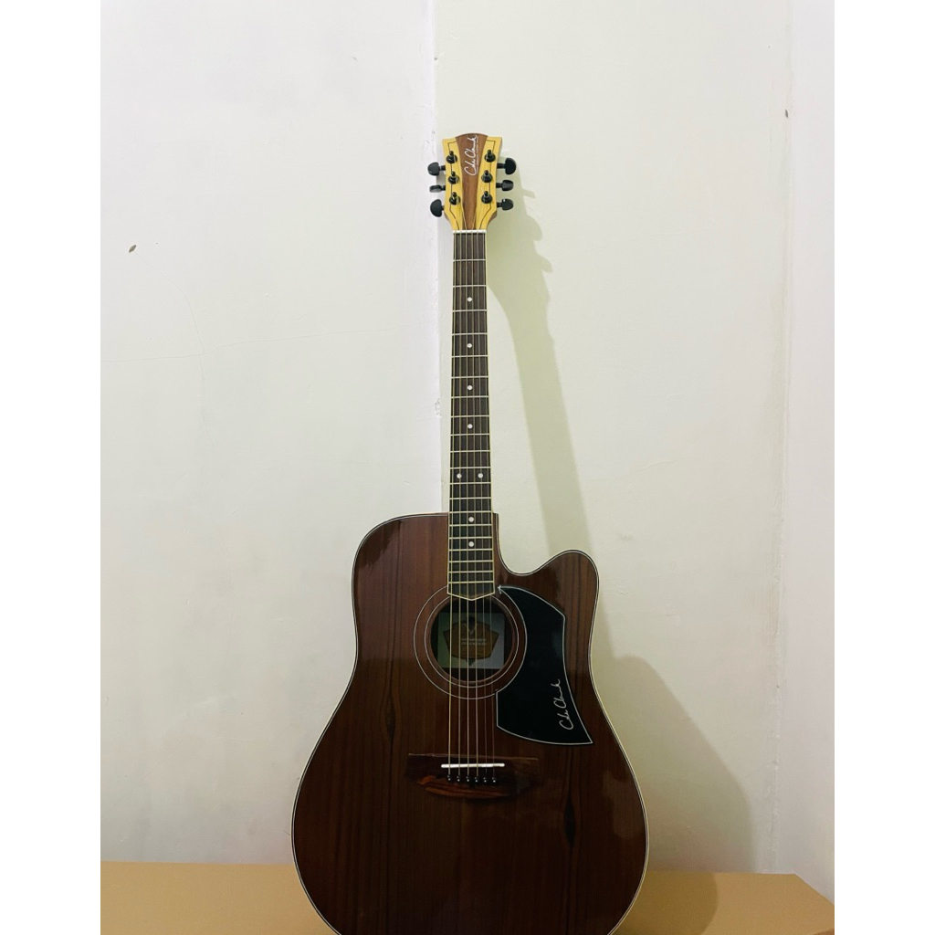 Gitar Akustik Cole Clark Premium