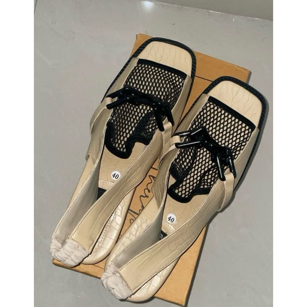 sepatu sandal second