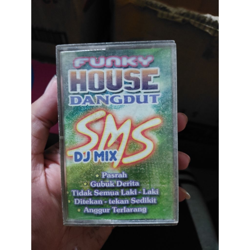 Kaset Original Funky House Dangdut
