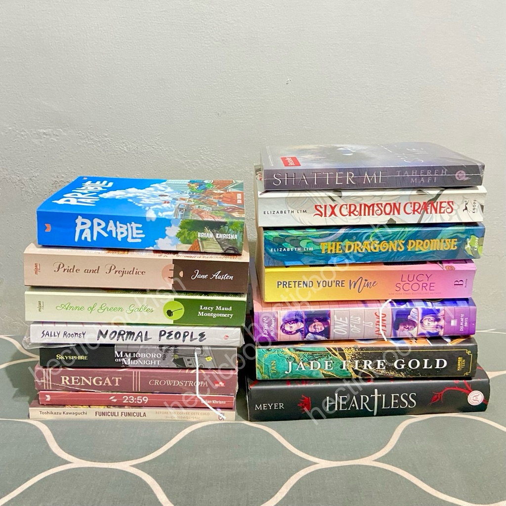 Preloved novel Heartless, Jade fire gold, one of us is lying, pretend youre mine, the dragon promise