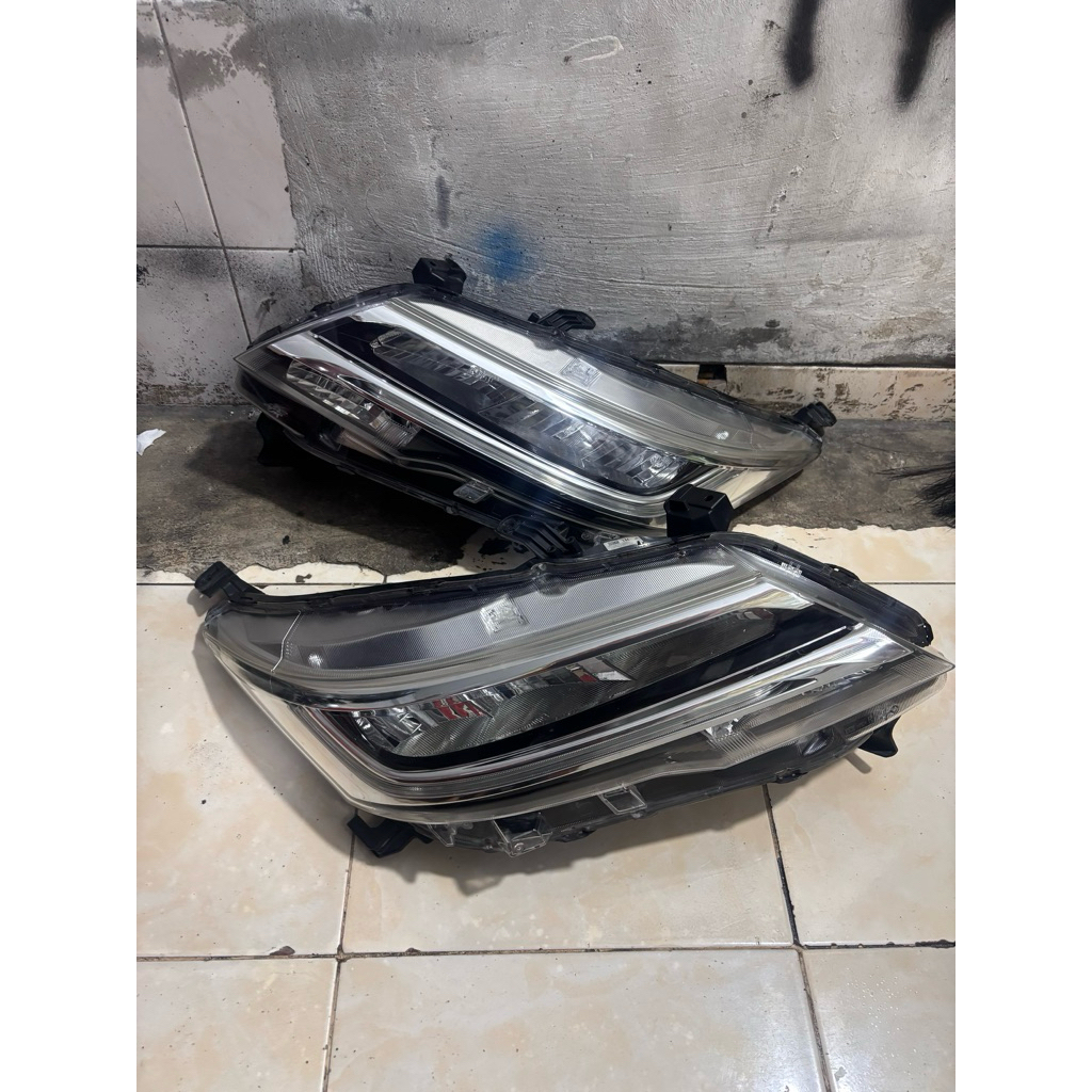 headlamp lampu depan terios 2018 2019 2020 2021 2022 2023 2024 crom ada alis hitam