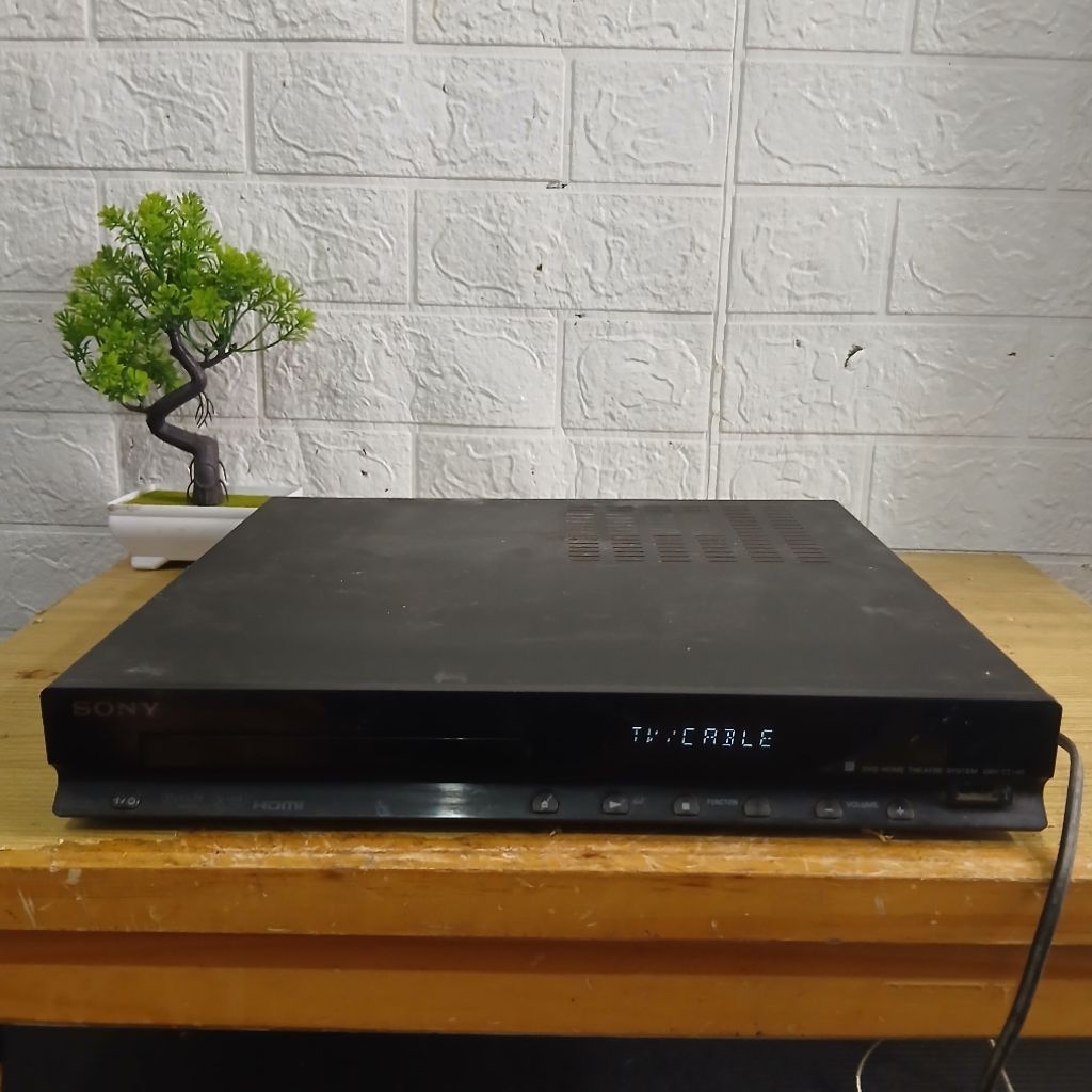 Dvd player home theater sony TZ140