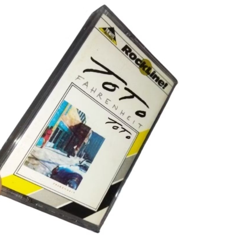 kaset pita TOTO - Fahrenheit (TEAM Records)