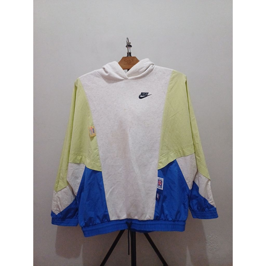 Nike Sportswear Icon Clash Pullover Hoodie