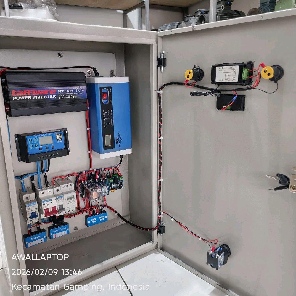 box panel otomatis panel surya 1000W with charger box 40x60cm backup