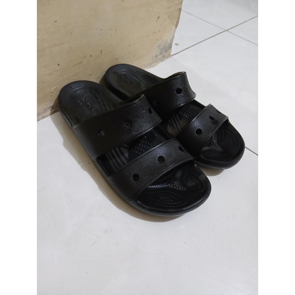 sandal crocs preloved