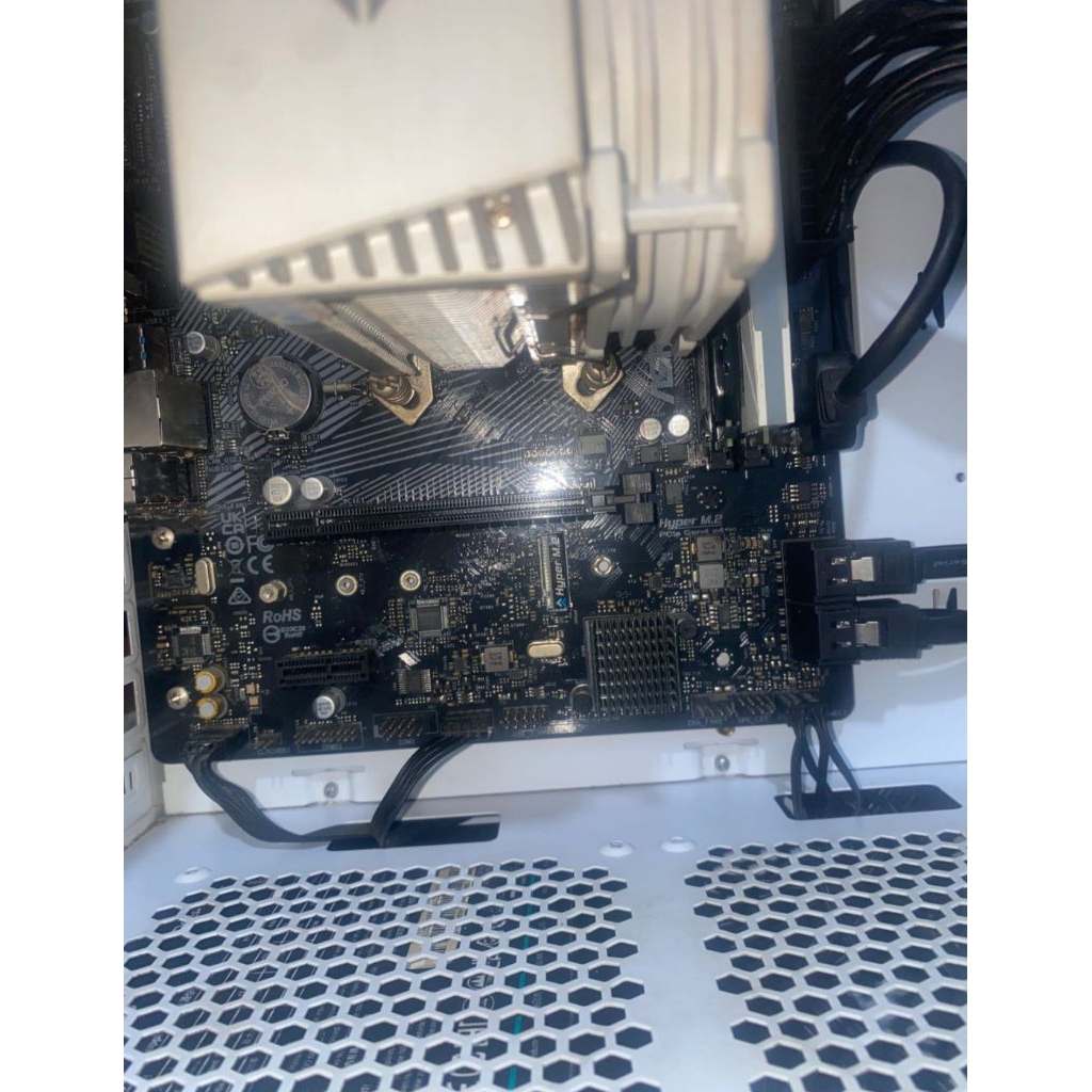 ryzen 5 5600g + mobo b550mhdv asrock+ ram 16gb 3200