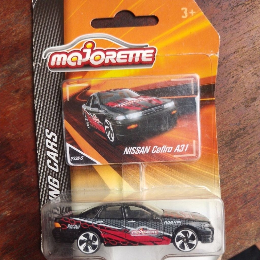 Majorette Nissan Cefiro A31