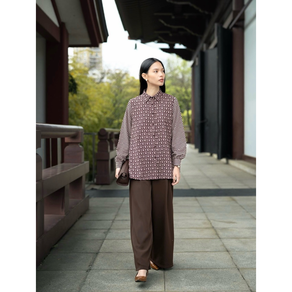 HEAVEN LIGHTS - NEW RARE ITEM - KALENA SHIRT - BURGUNDY