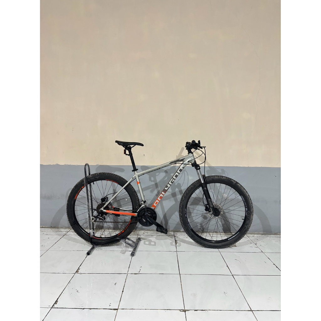 POLYGON PREMIER 4 TAHUN 2020