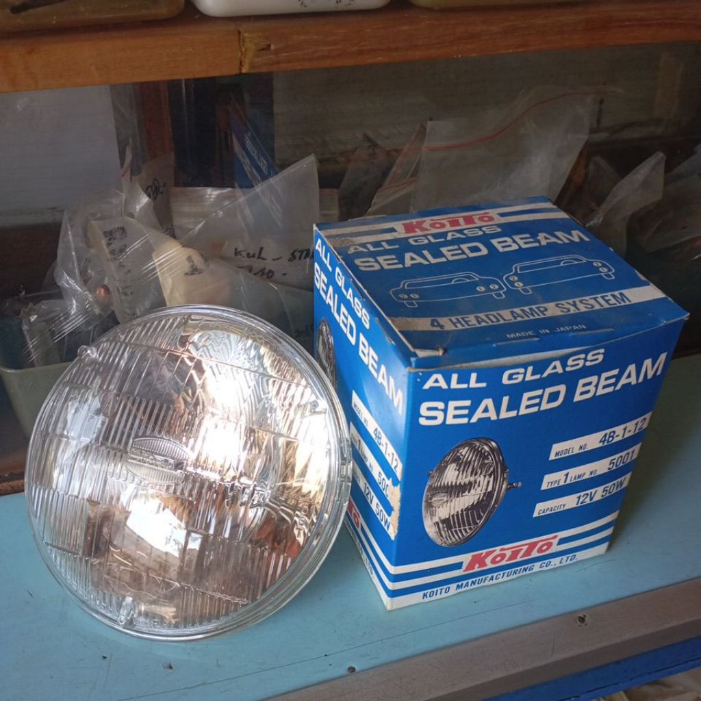 Lampu sealed beam KOITO 4B-1-12 12V 50W