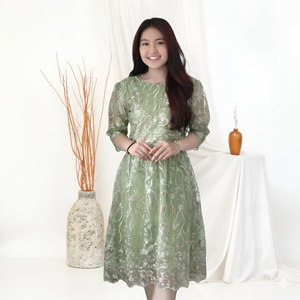 Dress Sisuka Tille / Dres Natal Jumbo / Dres Bordir Tile Seragam Keluarga Natal / Midi Dres Jumbo