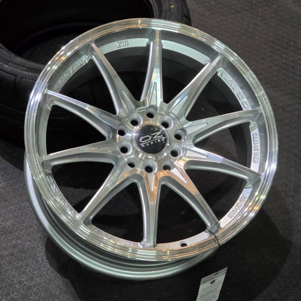 velg mobil ring 17 OZ HYPER GT FULL POLISH FLOW FORMING ET 40 velg racing r17 Altis sienta FT86 Suba