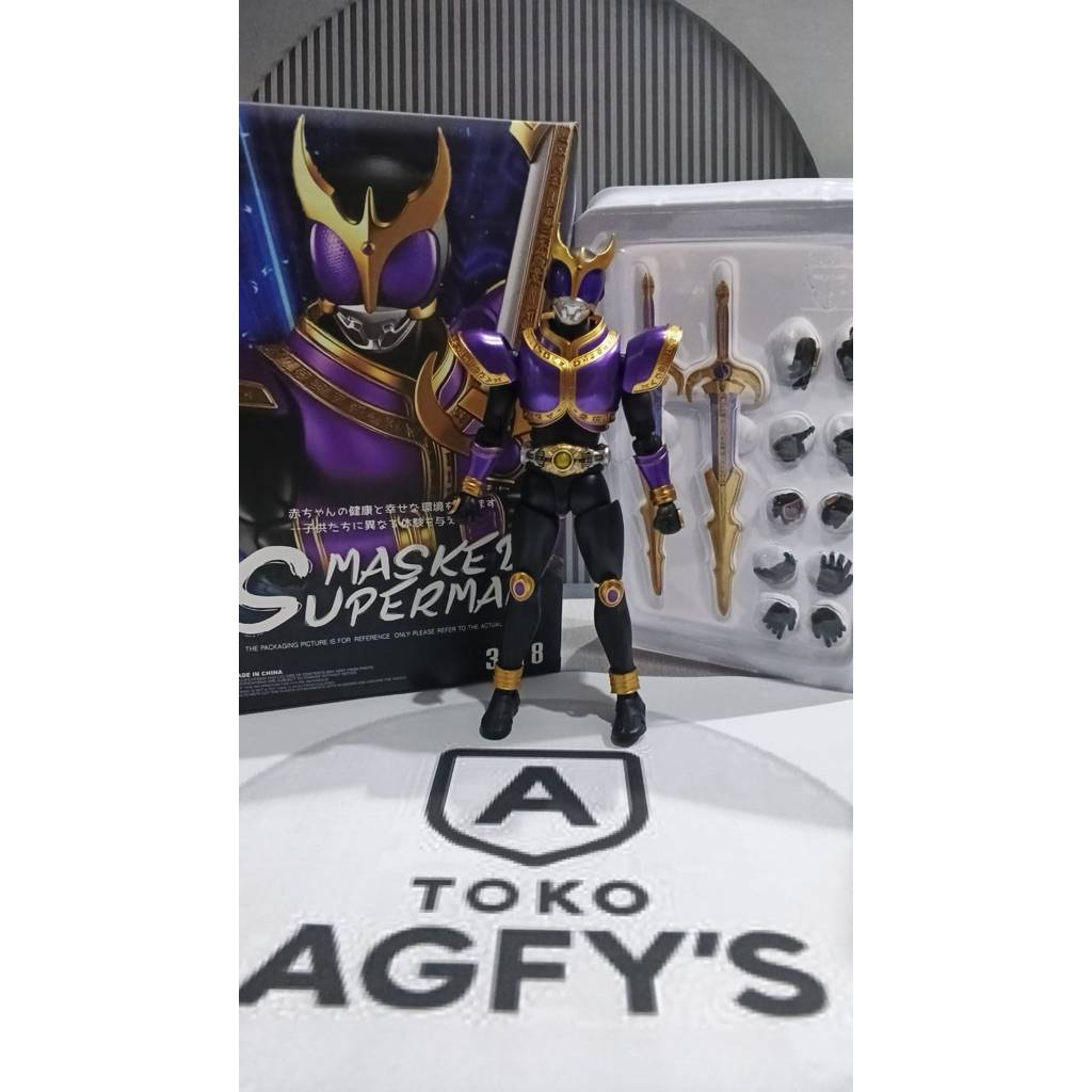 SHF Kamen Rider Kuuga Rising Titan - Masked Superman