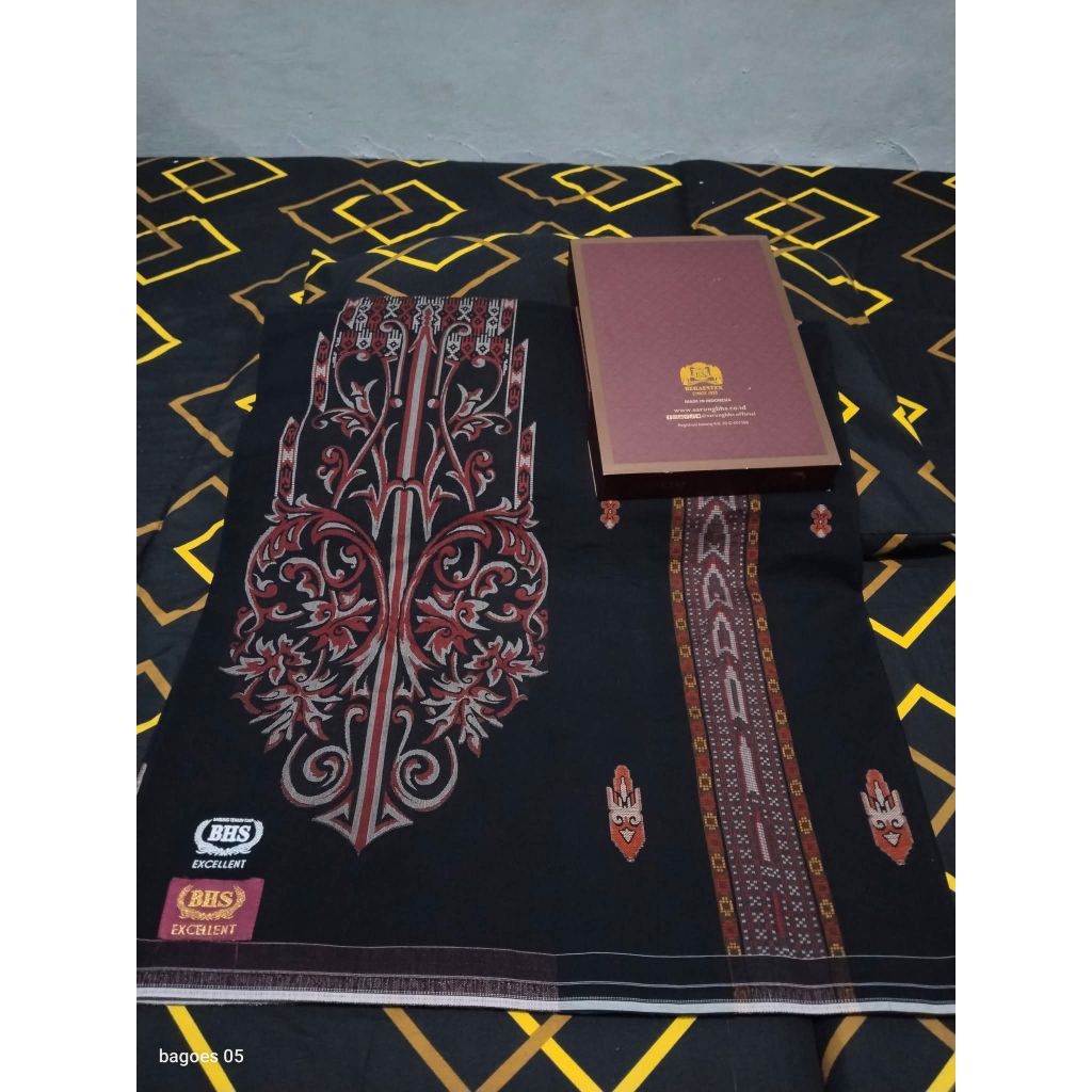 SARUNG BHS EXCELLENT JGP GOLD (SECOND/SEKEN/BEKAS PAKAI) LIKE NEW 95%