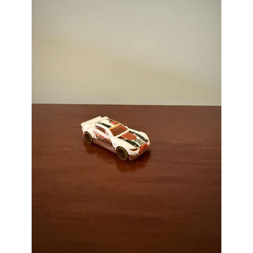 Hot Wheels Dune-A-Soar - White (Dino Riders 2016 Series) - Diecast Loose 1:64