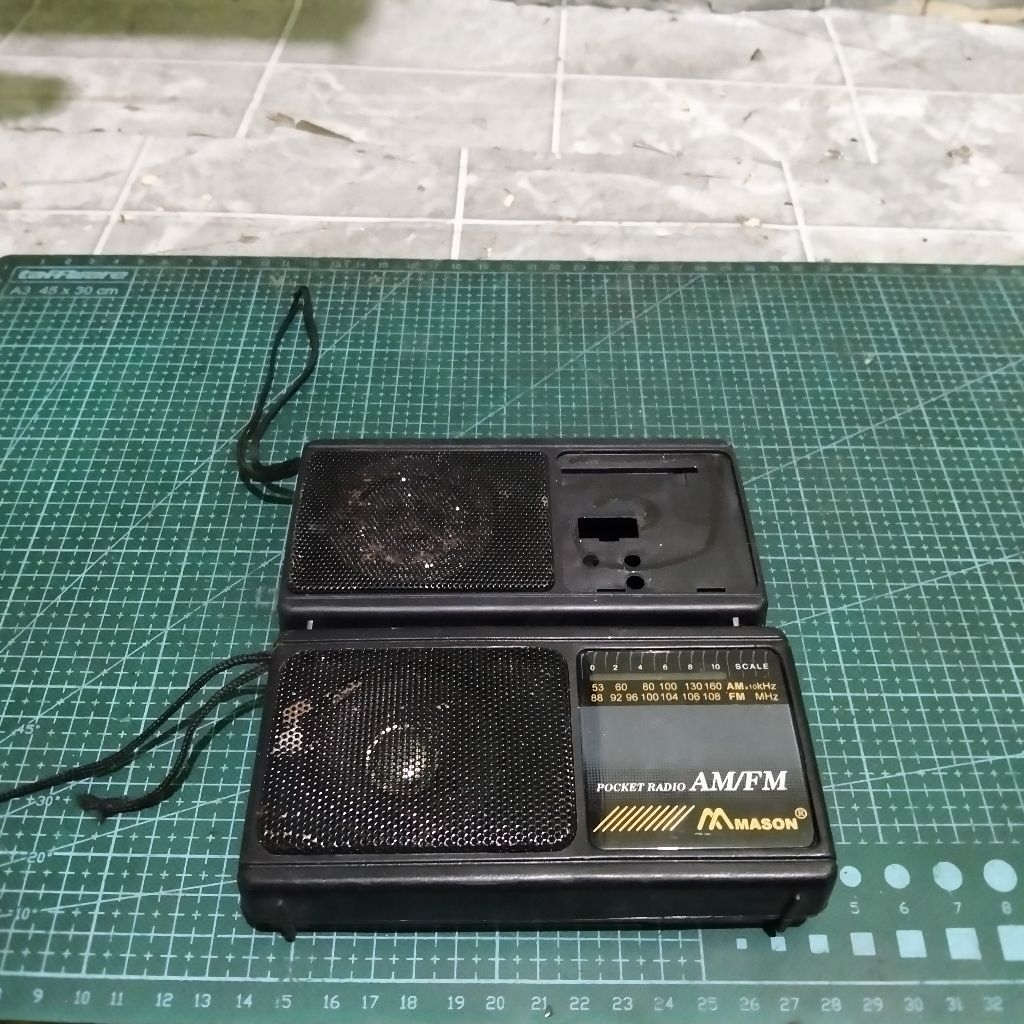 Radio Saku AM/FM Mason Portable Jadul Vintage Bekas Koleksi Antik