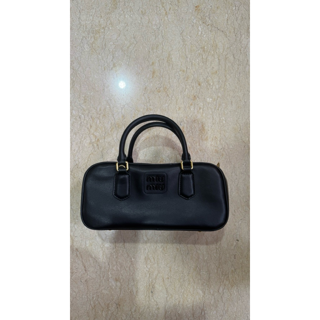 TAS WANITA MIUMIU SECOND BLACK