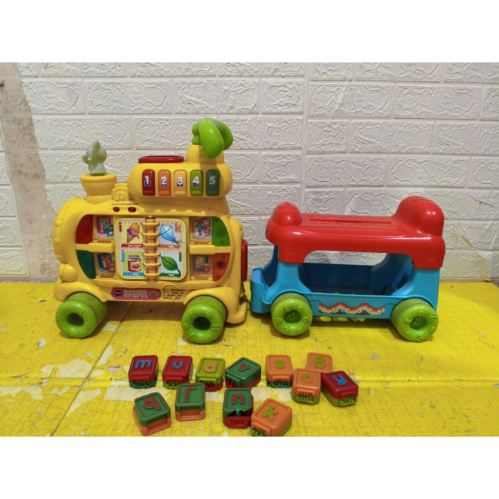 vtech push and ride alphabet train preloved second pl