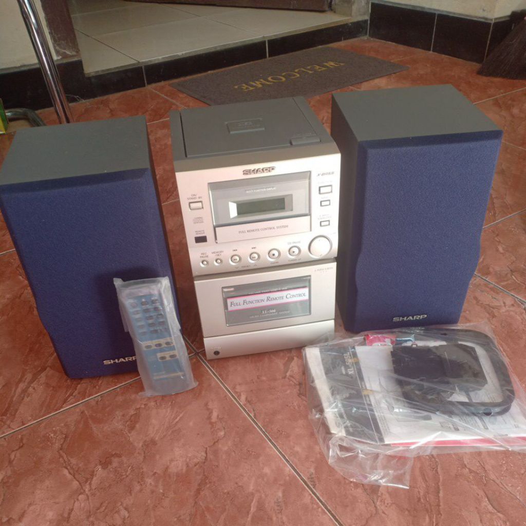 Tape Compo Karaoke PHILIPS DVD / CD 3 Disc 1.800 WATT