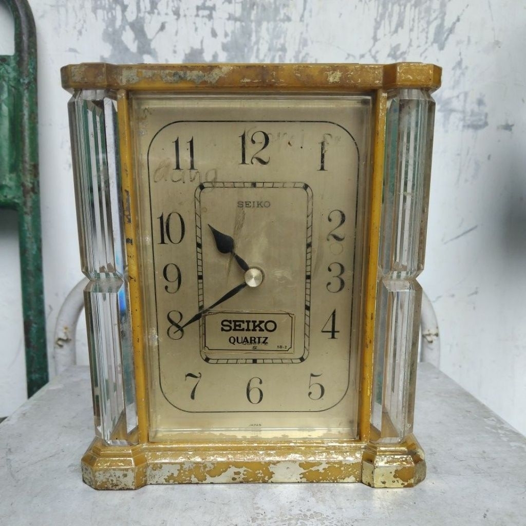 JAM MEJA SEIKO QUARTZ KLASIK