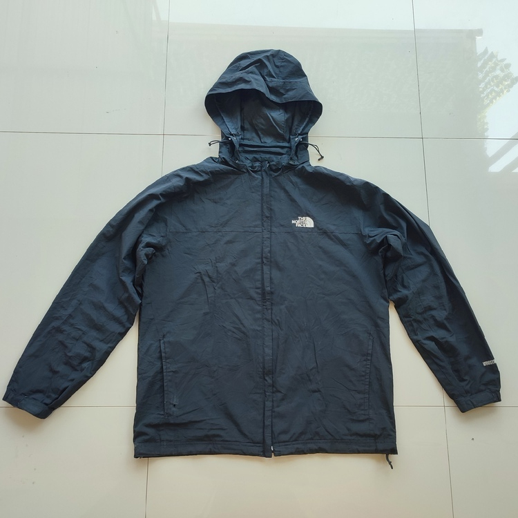 10. Jacket Outdoor Casual TNF Windstopper Size tag 90 - Pakaian Gunung Lapangan Running Olahraga