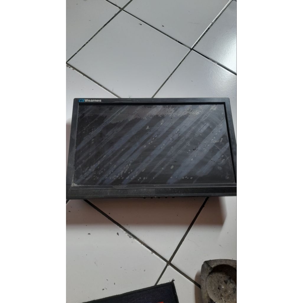 monitor wearnes 19inc rusak layar mesin bagus
