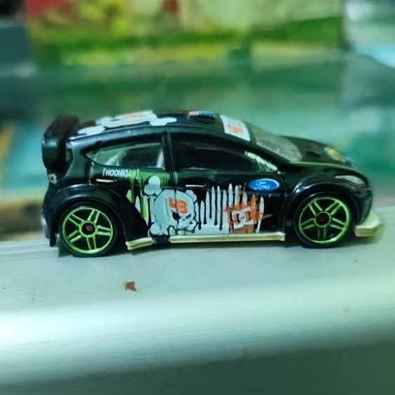 Hot Wheels 12 Ford Fiesta Ken Block diecast Mattel