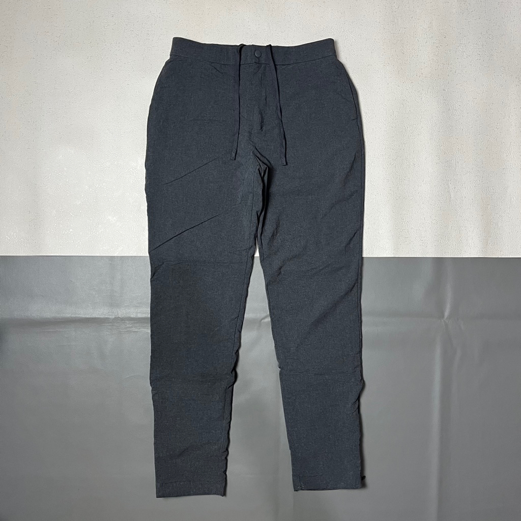 Uniqlo heattech parachute pants
