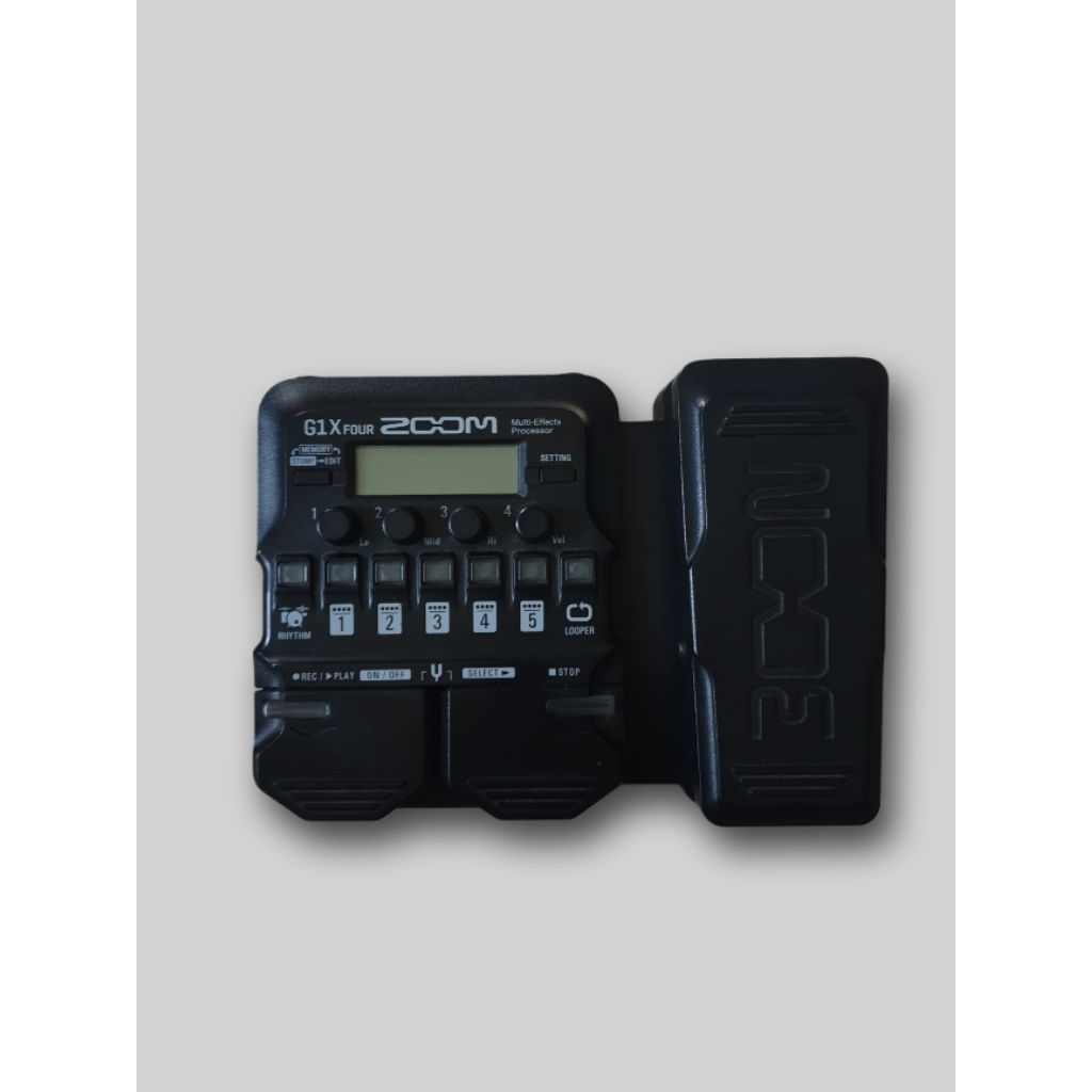 Efek Gitar Zoom G1xfour