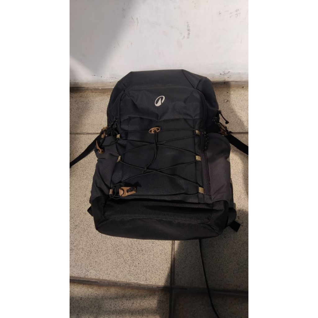 Quechua Arpenaz NH500 20L Bacpack Abu-abu-Ransel Preloved Berkualitas