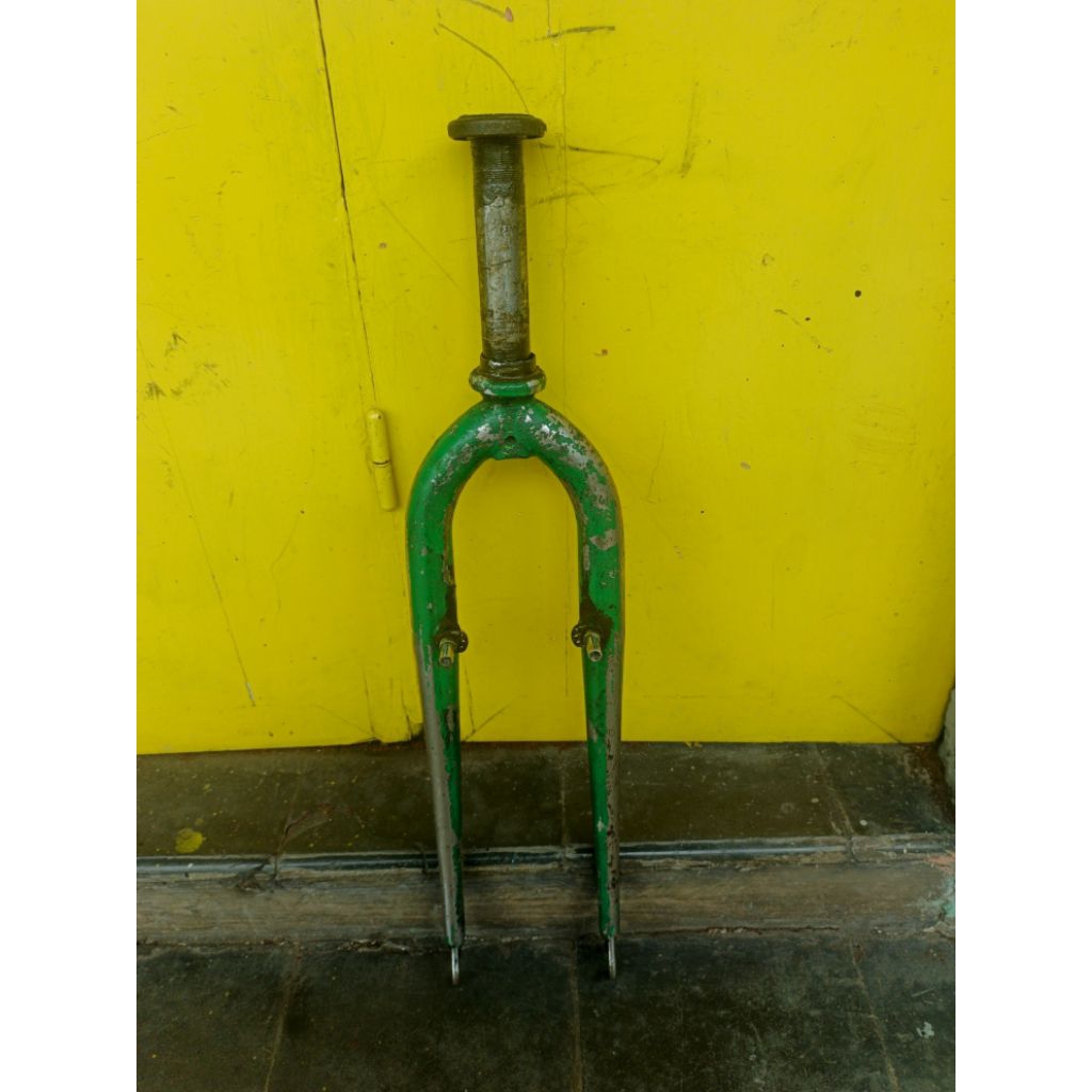 fork sepeda mtb 26 chrome di cat hijau