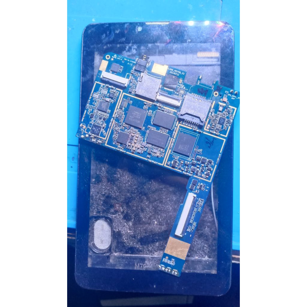 Tab CROSS AT1G minus LCD