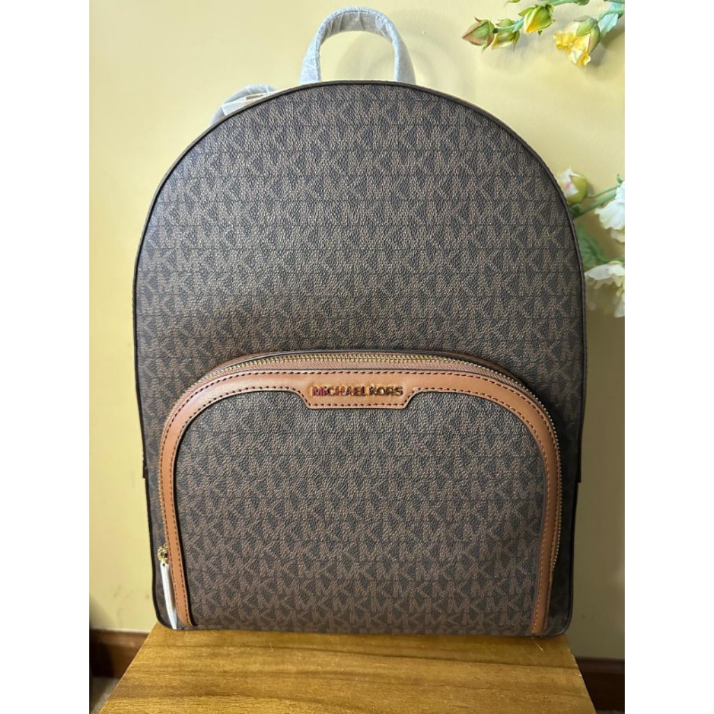 MK Jaycee Large Signature Backpack Brown n