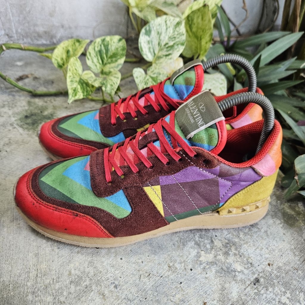 sepatu sneakers second valentino garavani size 38(25cm)