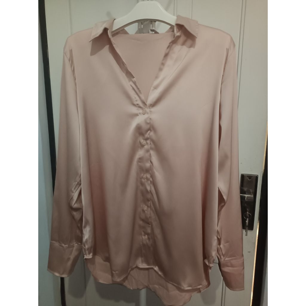 baru BAJU KEMEJA BLOUSE HM satin silk baca deskripsi