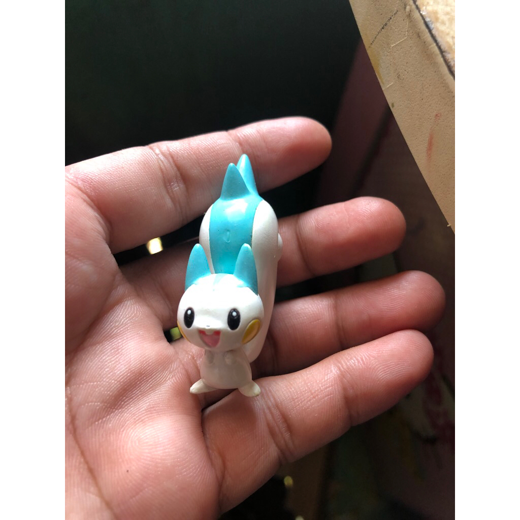 Figur Pokemon Pachirisu