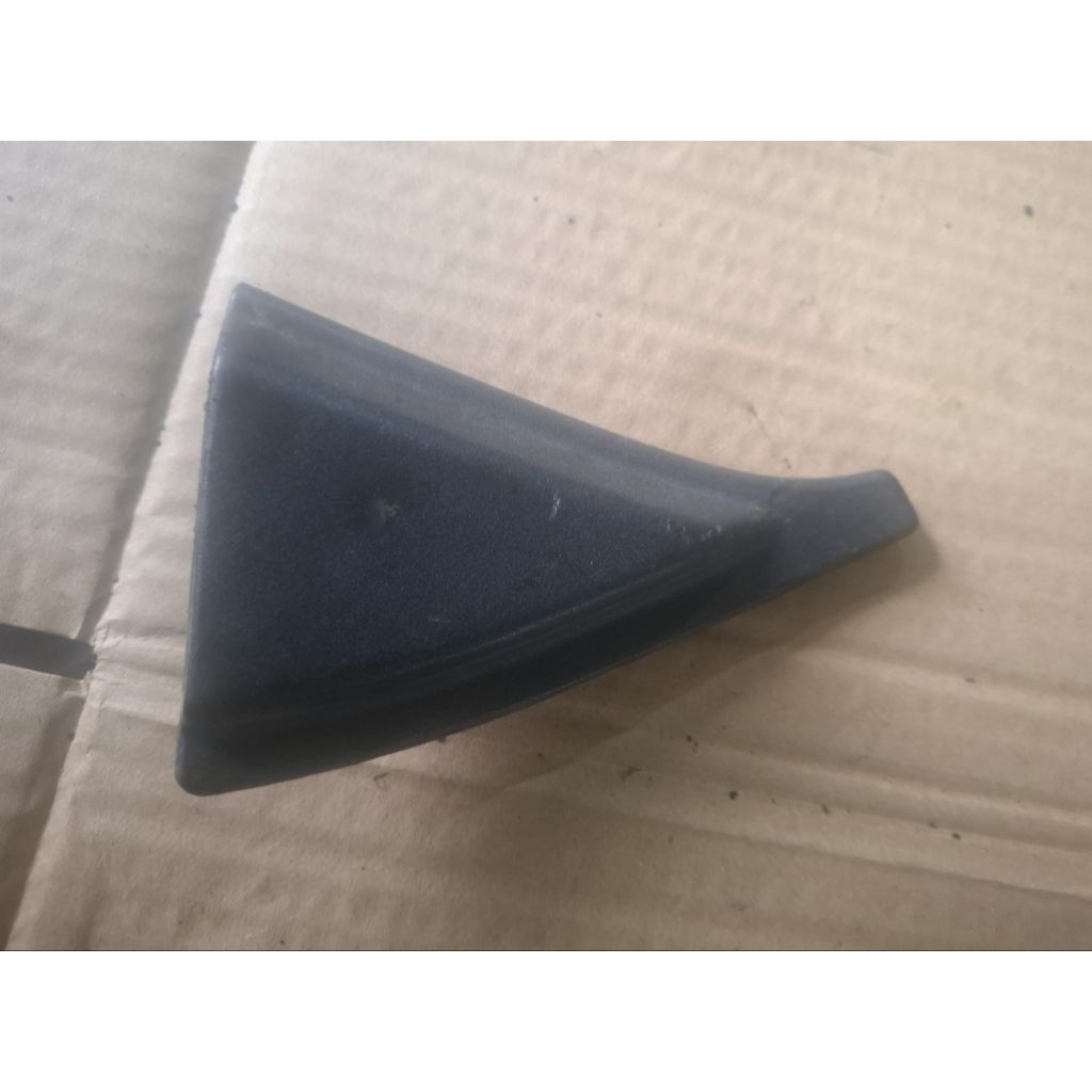 cover tutup spion bagian kiri charade classy winner g102 cx g100 88-96